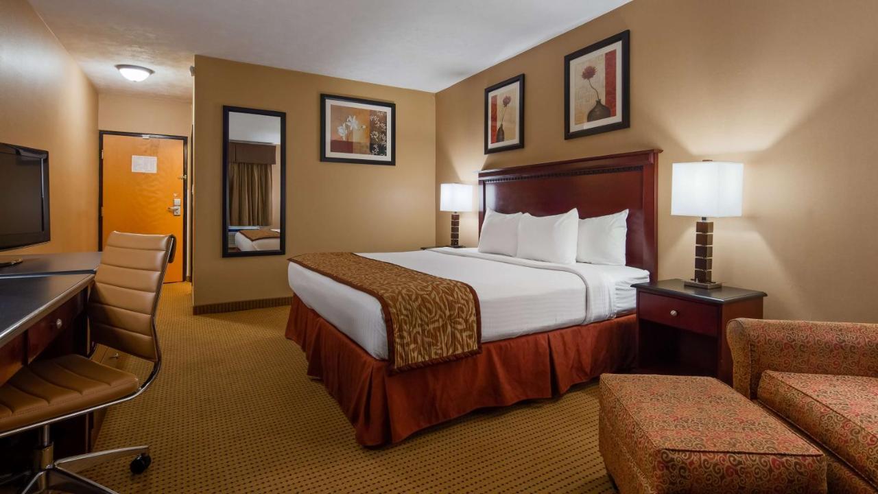 Hotel Lincoln Inn On Route 66 And Near I-55 Buitenkant foto