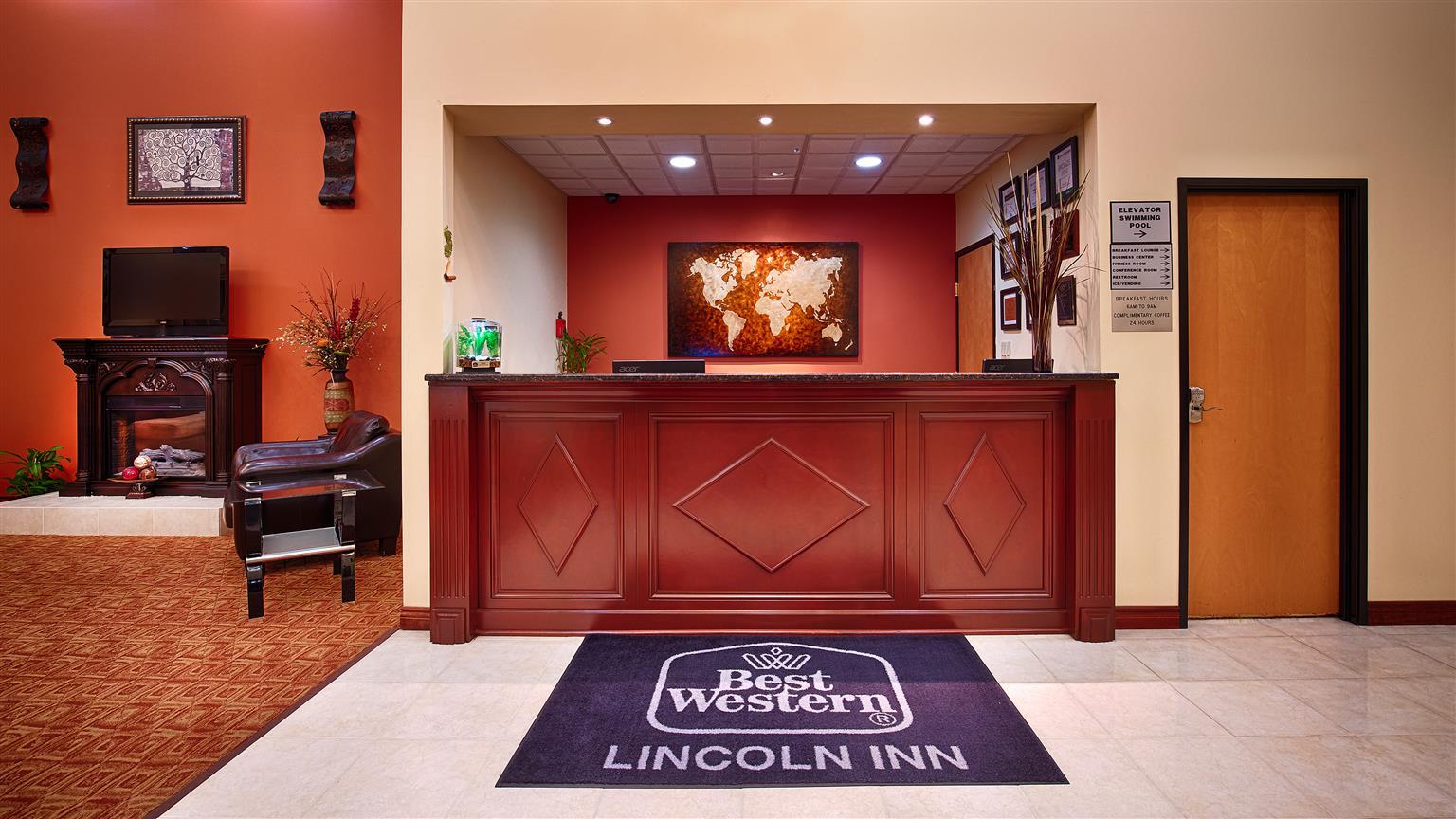Hotel Lincoln Inn On Route 66 And Near I-55 Buitenkant foto