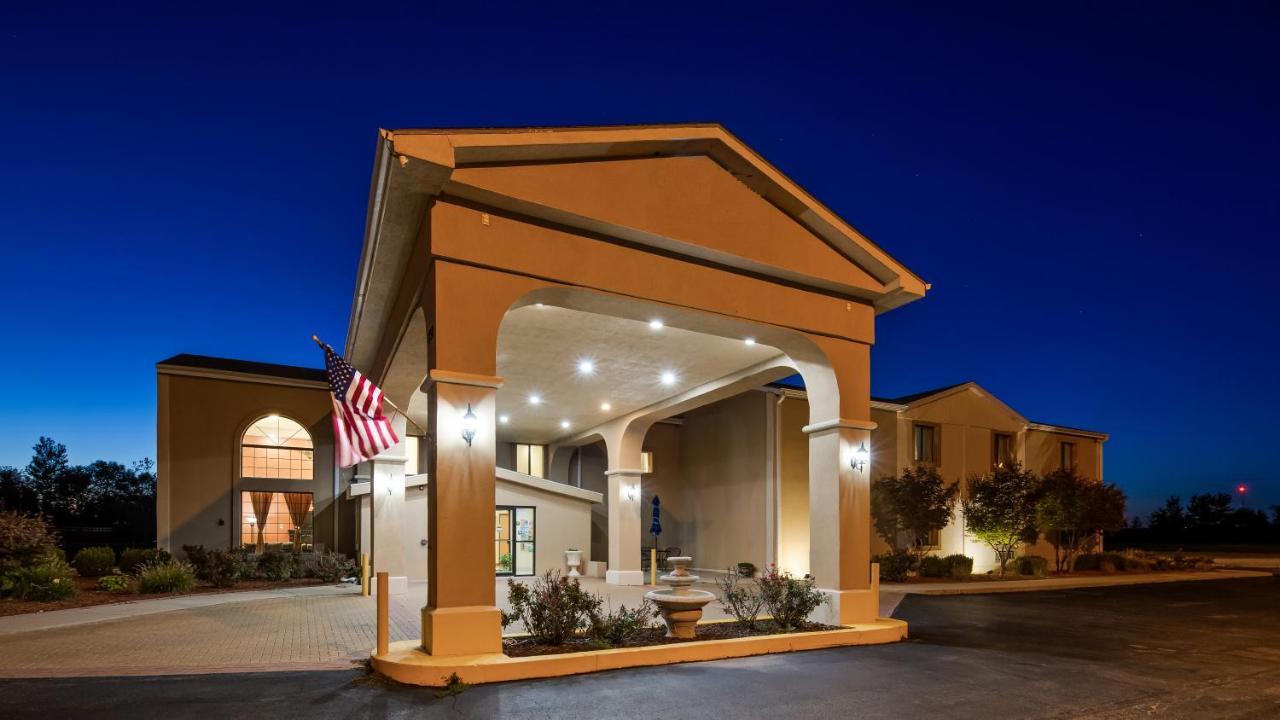 Hotel Lincoln Inn On Route 66 And Near I-55 Buitenkant foto