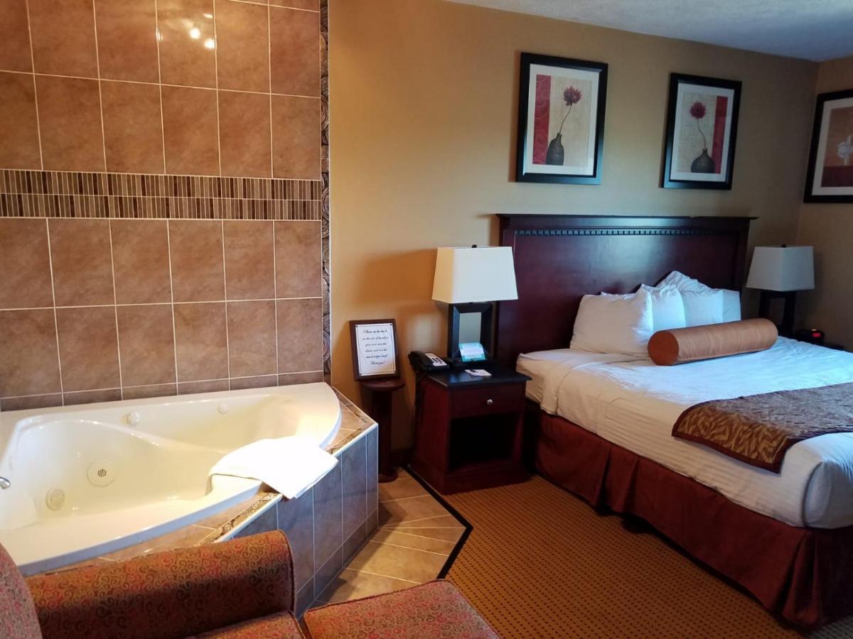 Hotel Lincoln Inn On Route 66 And Near I-55 Buitenkant foto